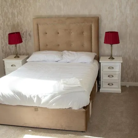 Luxury 6 Bedroom House * Galway