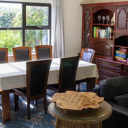 Holiday home Luxury 6 Bedroom House