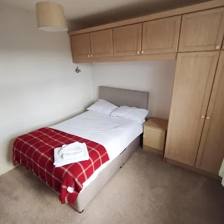 Luxury 6 Bedroom House Holiday home